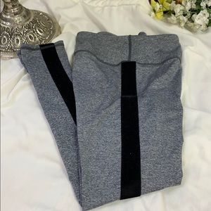 Zella gray leggings with Black strip down the side